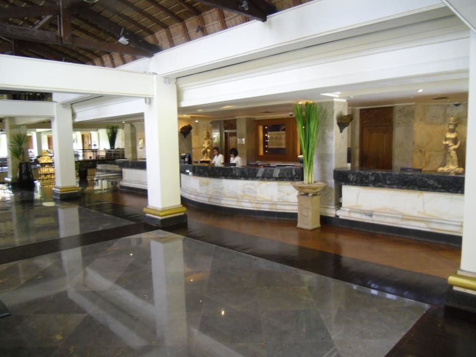 Rezeption Nusa Dua Beach Hotel & Spa