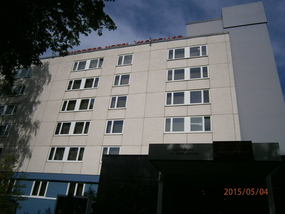 The Hotel from the front Hotel Mercure Congress an der Messe