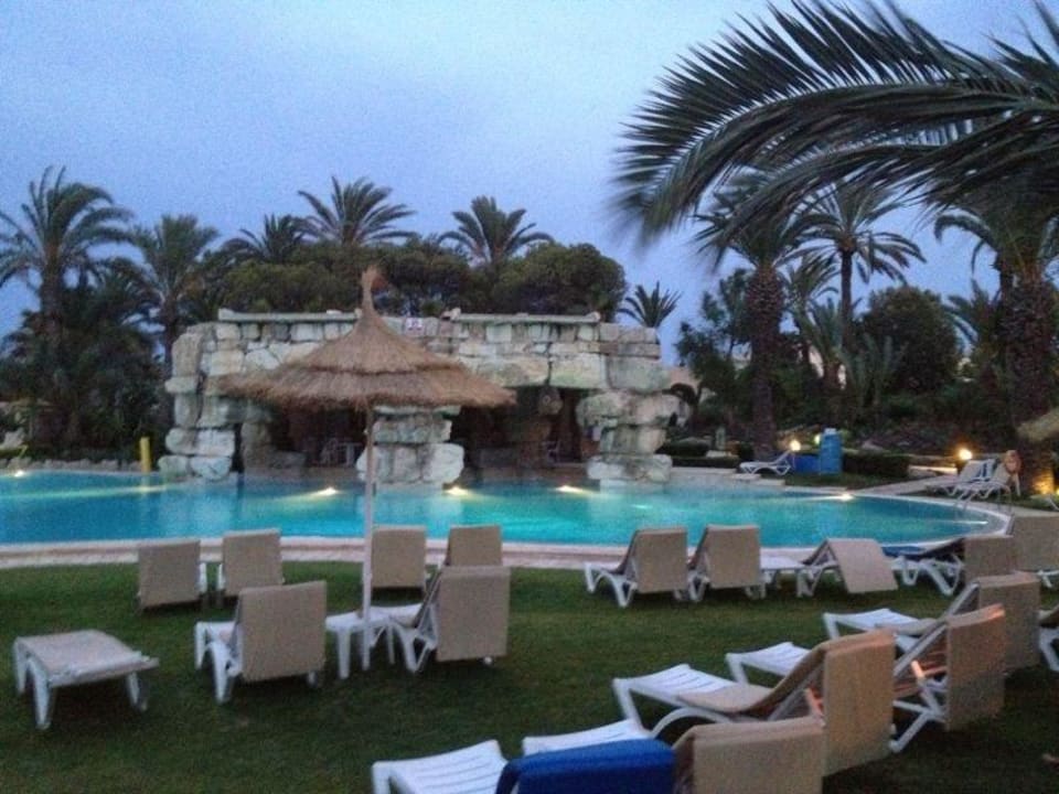 Ausssicht auf Poolbar TUI MAGIC LIFE Africana