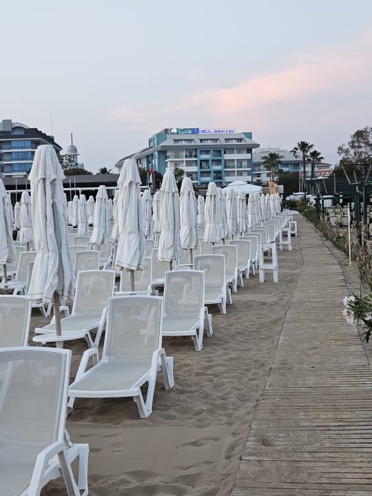 Strand Side Story Resort & Spa