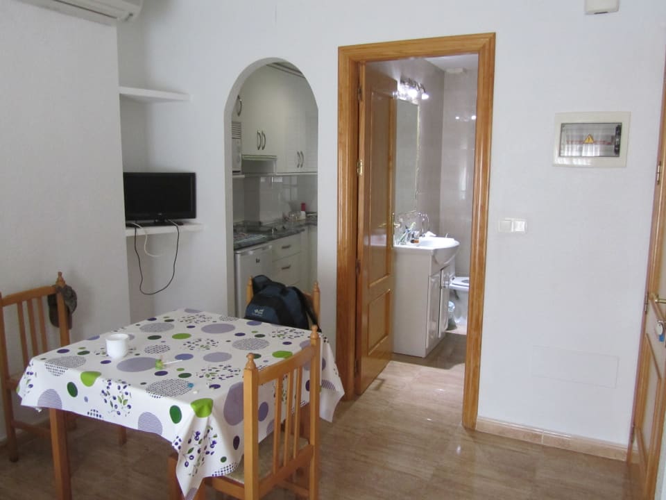 Кухня и санузел Apartments Berlin