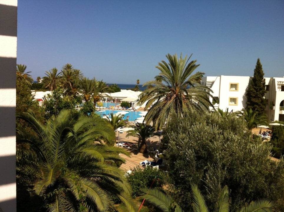 Ausblick vom Balkon zum Pool El Mouradi Club Kantaoui