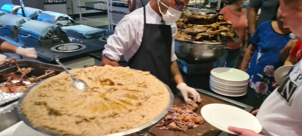 Gastro Well Palace Side