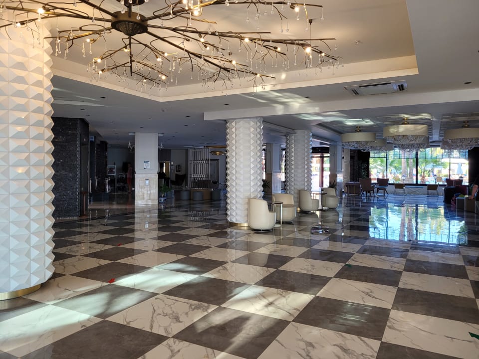Lobby Hotel Royal Garden Beach
