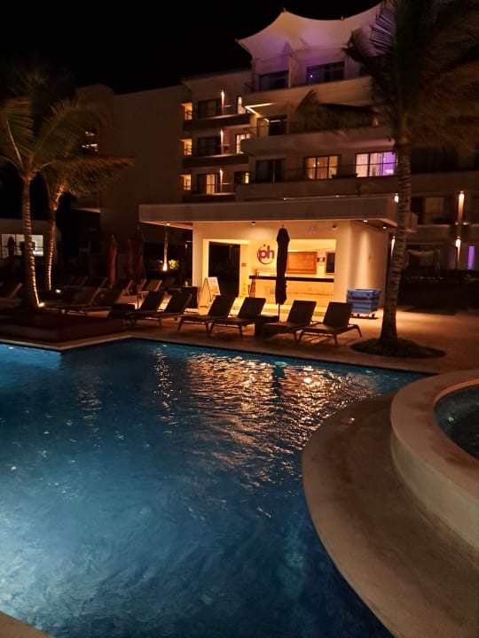 Pool Planet Hollywood Cancun Adult Scene by Royalton, An Autograph Collection All-Inclusive Resort - Adults Only