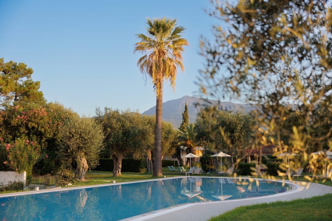 Pool Elea Beach Hotel