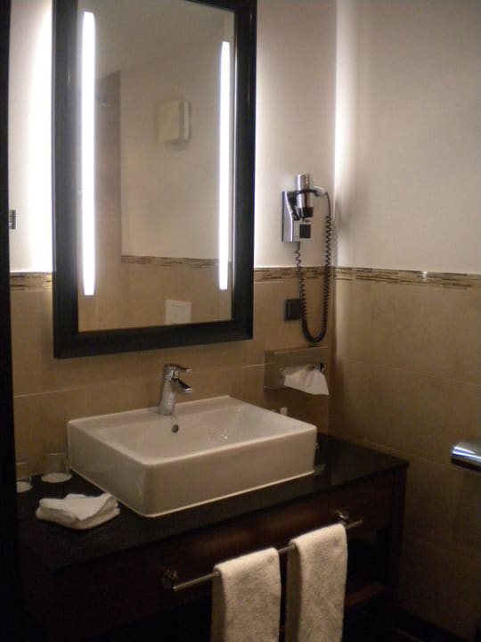 Badezimmer Courtyard by Marriott Bremen