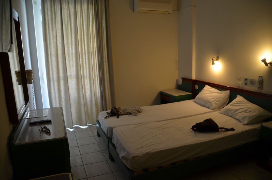 Zimmer Dimitrios Beach Hotel