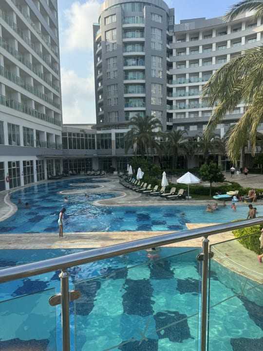 Pool Sherwood Exclusive Lara