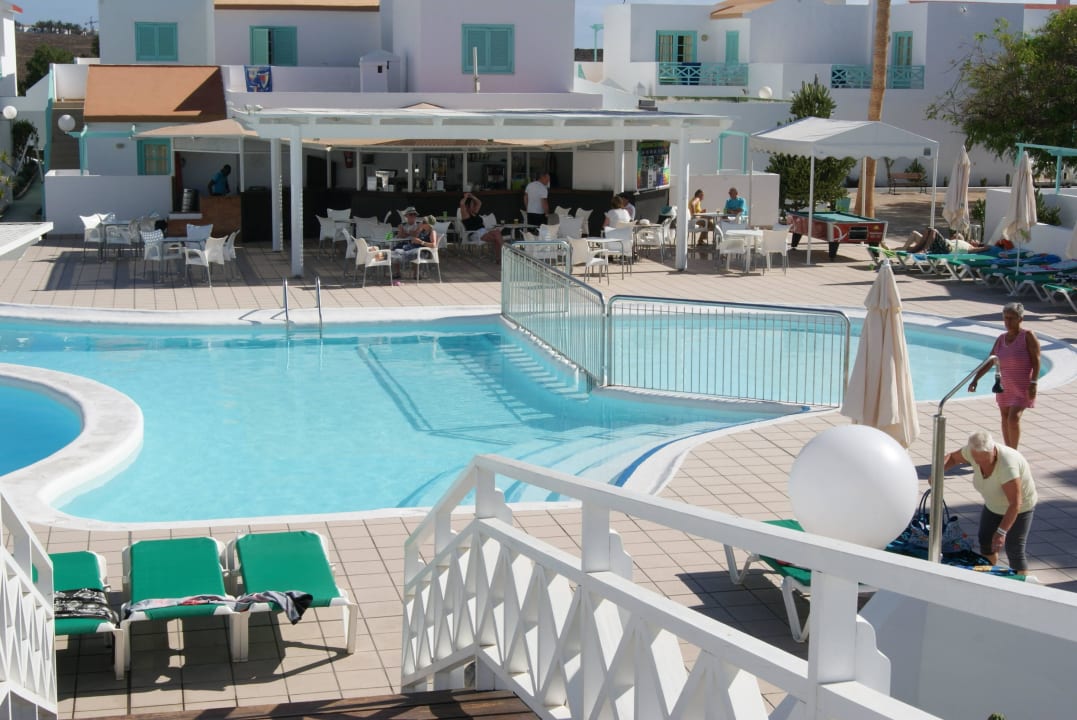 Poolanlage mit Poolbar Smy Tahona Fuerteventura