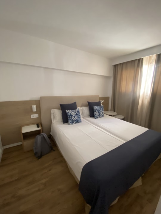 Zimmer Parque Nereida Suites Hotel