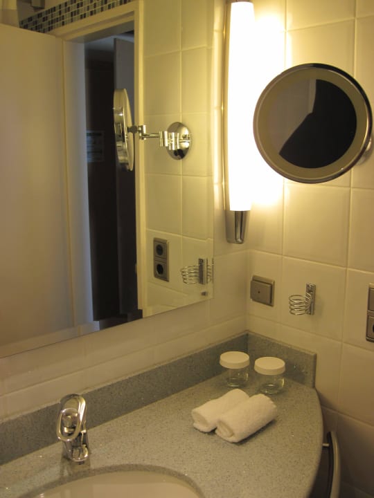 Bad Hilton Düsseldorf