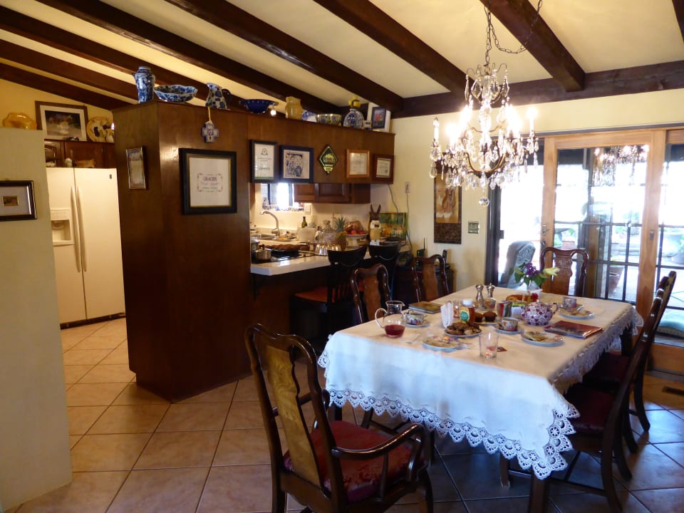 Frühstücksbereich B&B Grace's Secret Garden