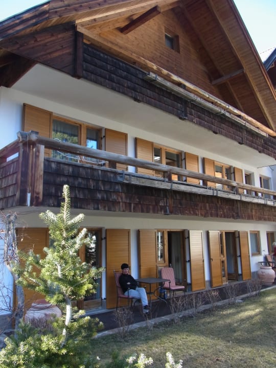 Südseite Terrasse Residence Chalet Mugun