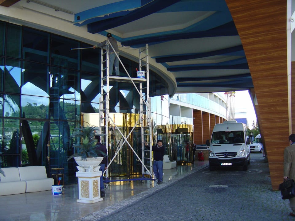 Malerarbeiten und tropfende Farbe Granada Luxury Okurcalar