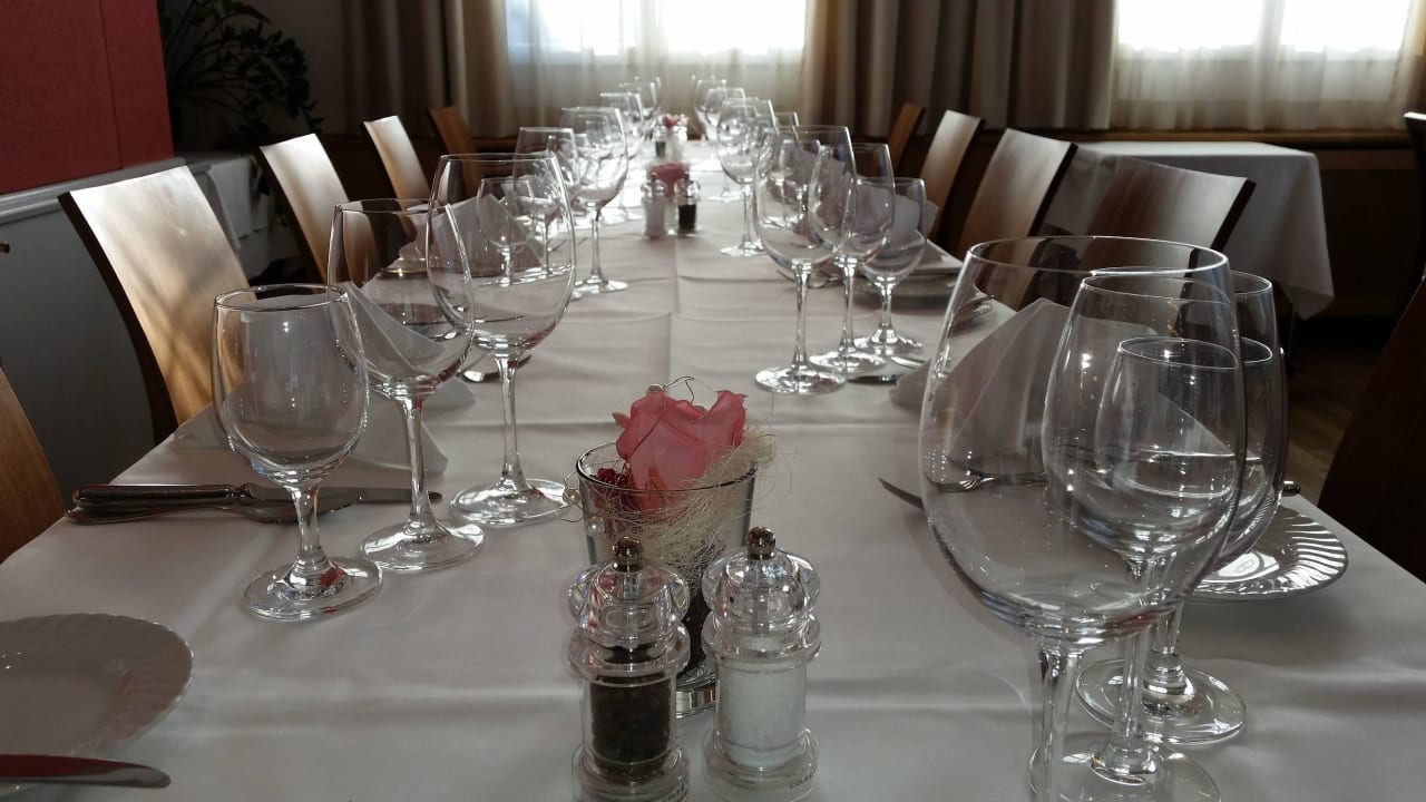 Tafel Hotel Rössli