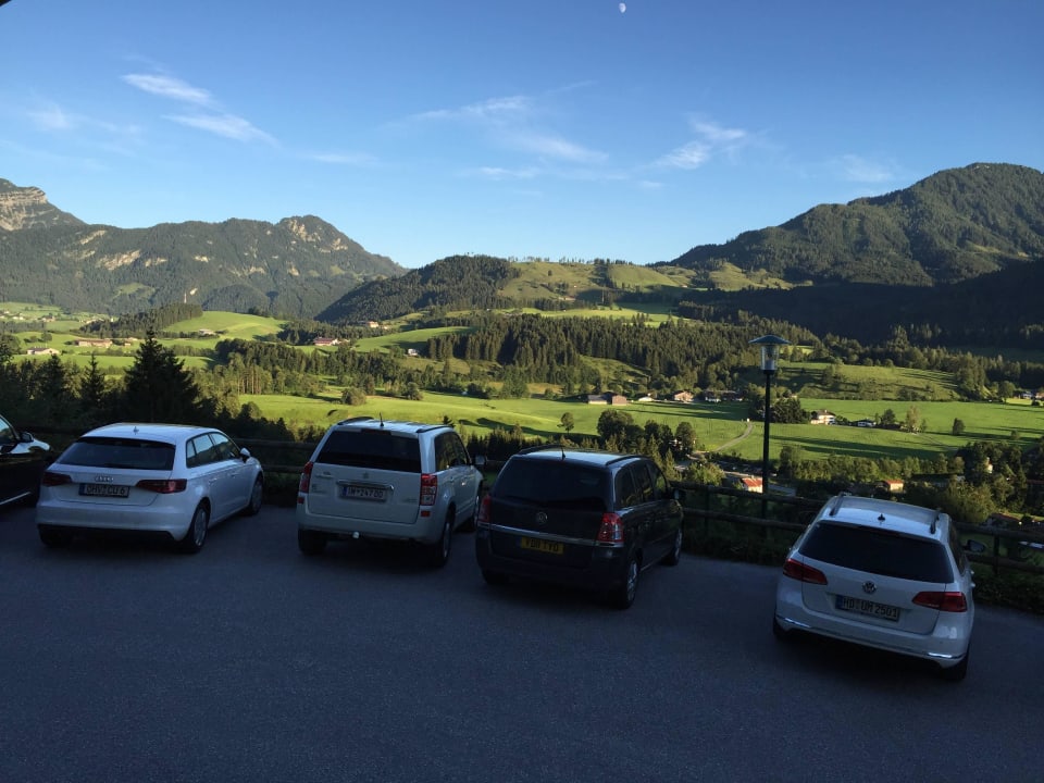 Blick vom Haupteingang Hotel Panorama Wellness & Spa by alpha