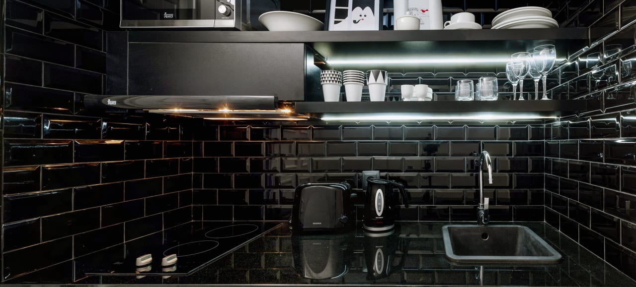 Kitchen Hotel Gold by Marina