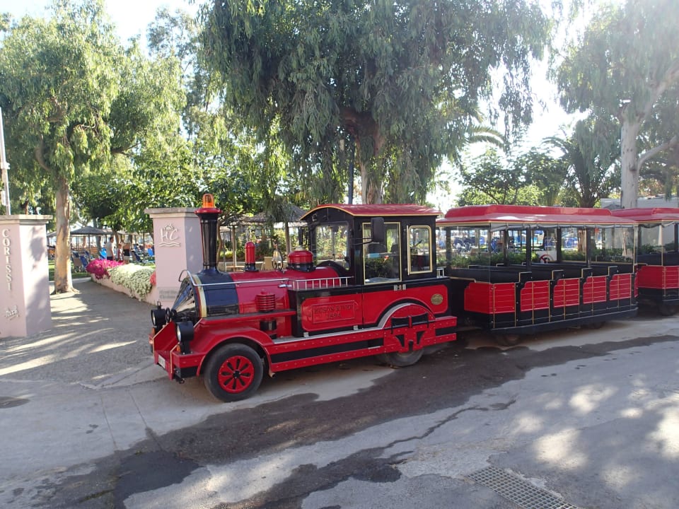 Eingang zum Corissia Park Hotel Corissia Princess