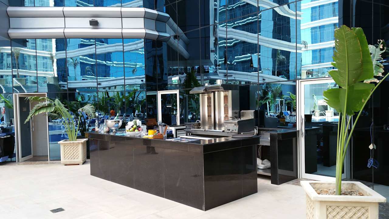 Ghaya Grand Hotel in Dubai Vintage Grand Hotel