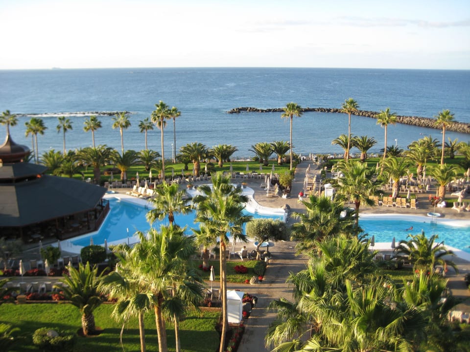Ausblick von der Panorama-und Frühstücksterrasse aus Hotel Riu Palace Tenerife