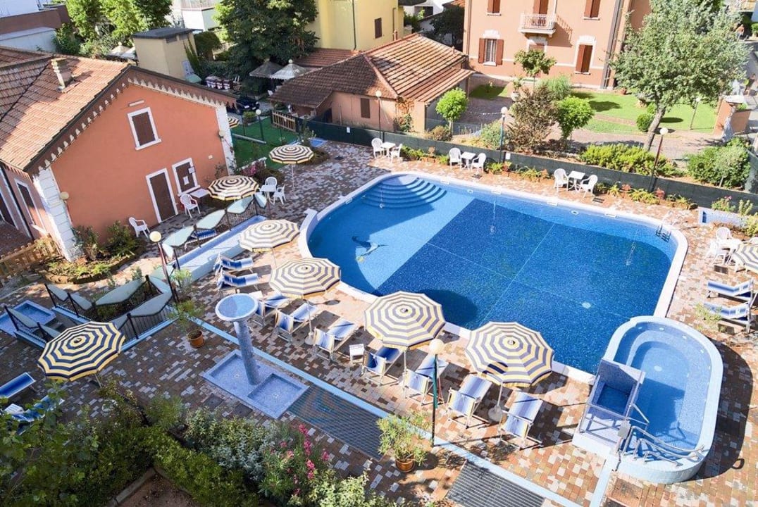 Hotel Sorriso Bellaria - Piscina Hotel Sorriso