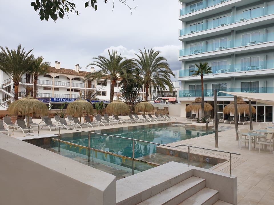 Pool Hotel Bahia del Sol