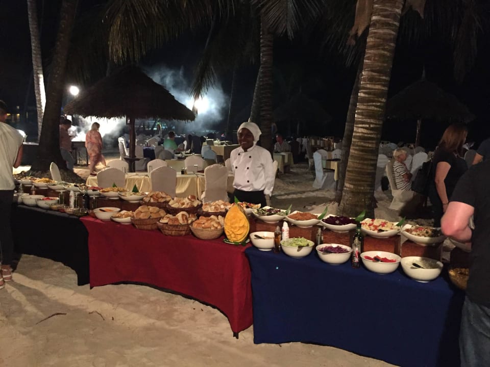 Beachparty jeden Donnerstag TUI Blue Bahari Zanzibar