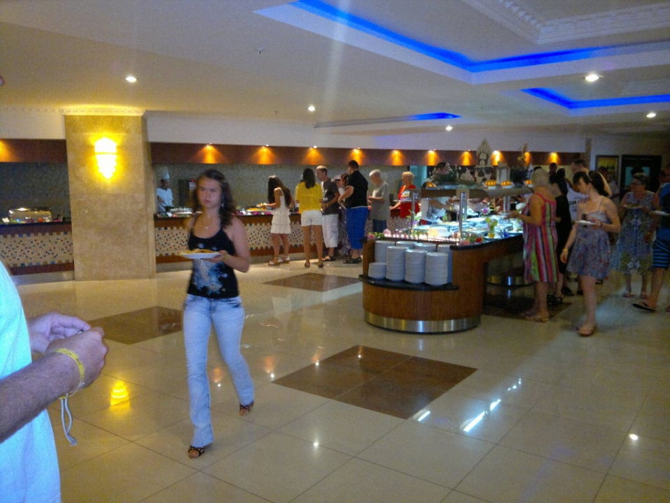 Sauber und lecker Saphir Resort & Spa