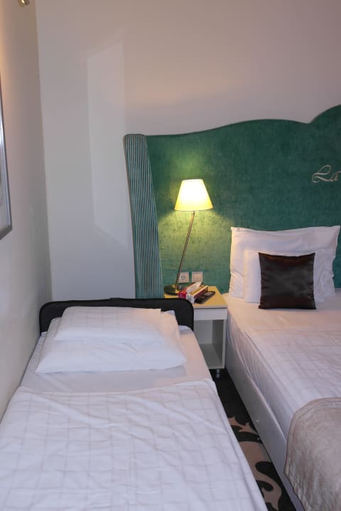 Children bed Hotel La Prima Fashion Budapest