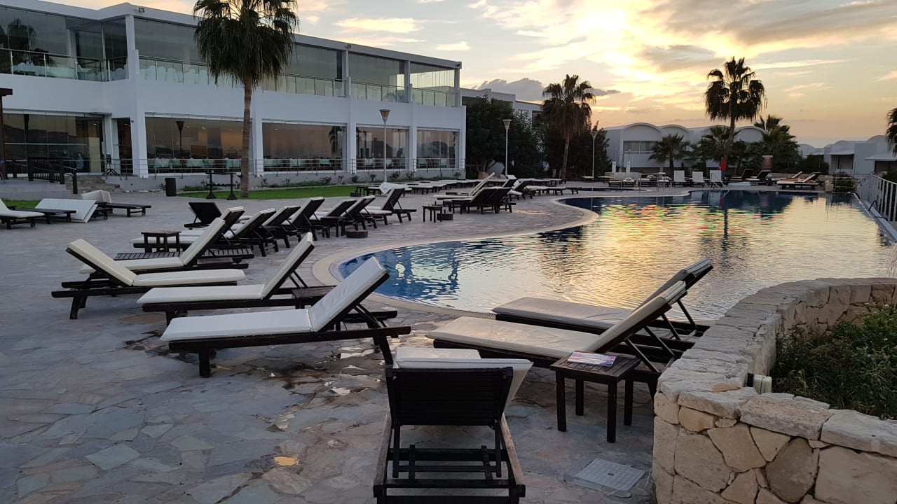 Abendstimmung Theo Sunset Bay Hotel