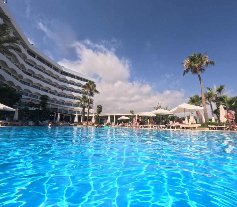 Pool Crystal Springs Beach Hotel