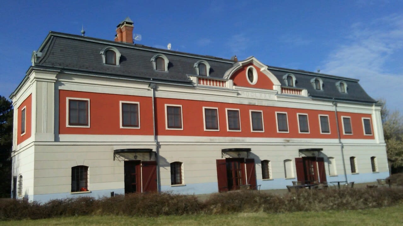 Außenansicht Vörös Kastély