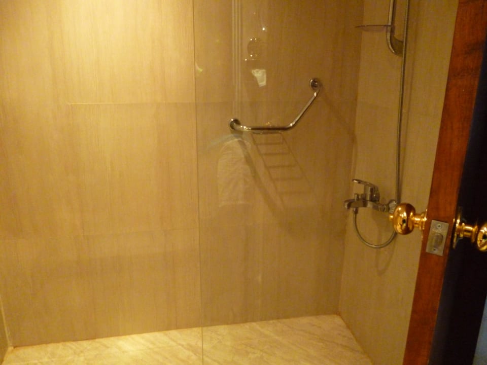 Dusche SUNRISE Holidays Resort (Adults Only)