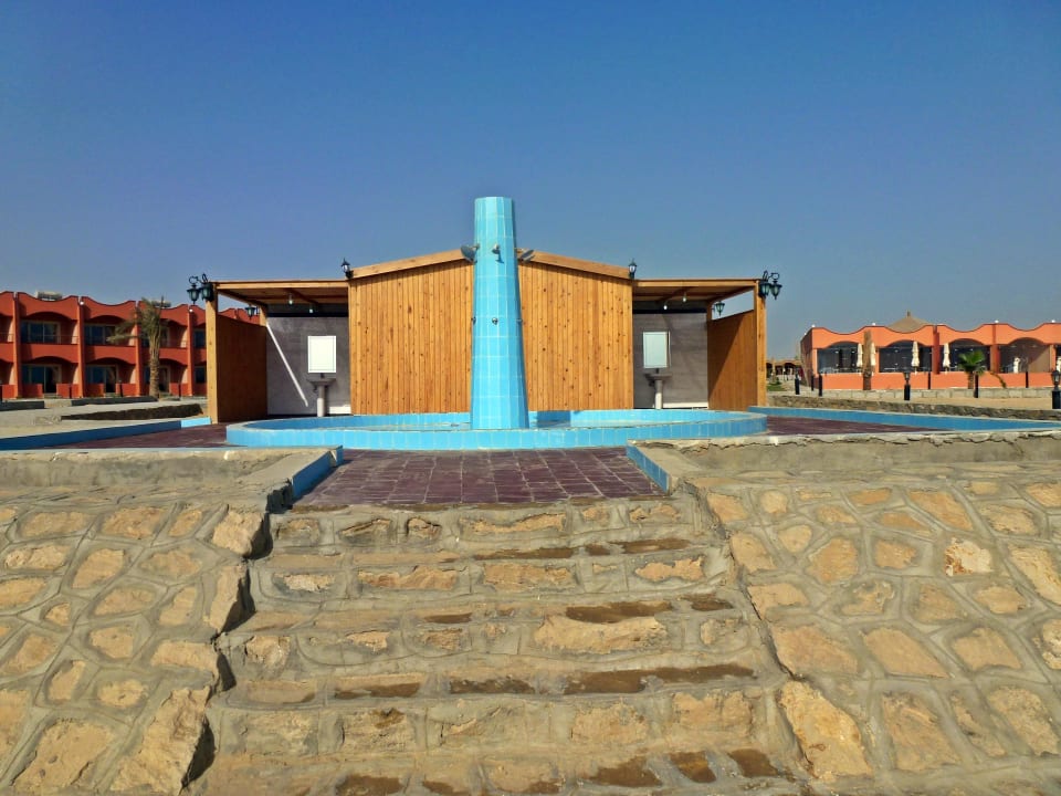 Dusche & WC´s Strand Three Corners Happy Life Beach Resort