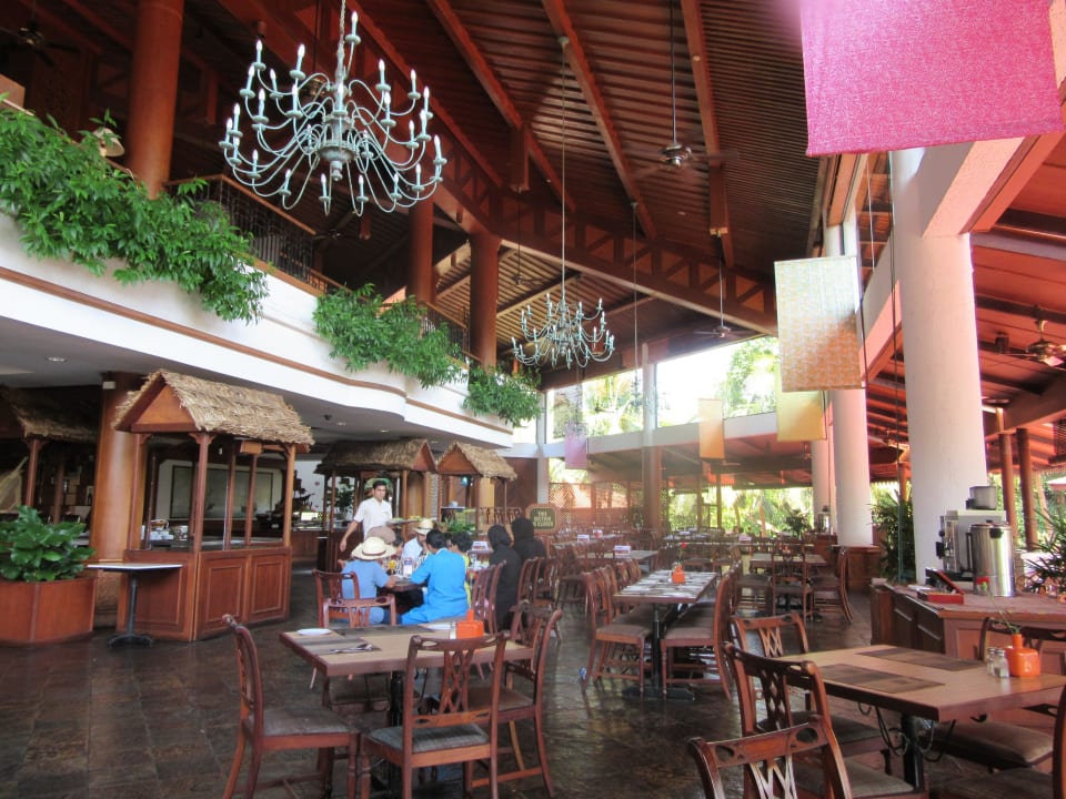 Für Frühstück und Abendbuffet Berjaya Langkawi Resort