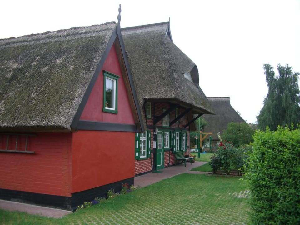Kapitänshäuser und alte Fischerkaten Hotel Deutsches Haus