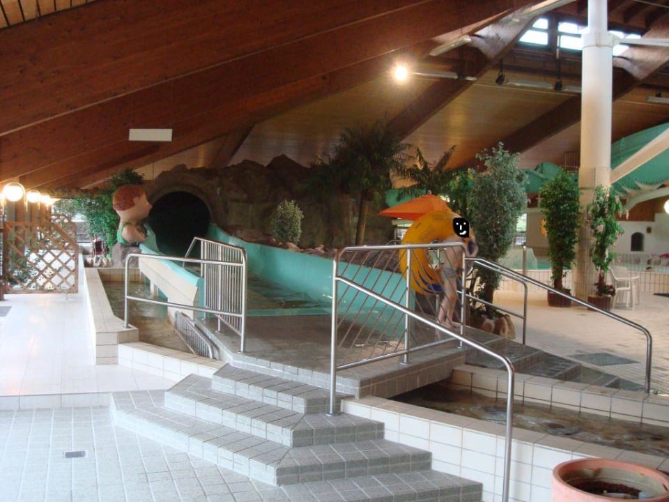 Im Schwimmbad Ferienpark Landal Salztal Paradies