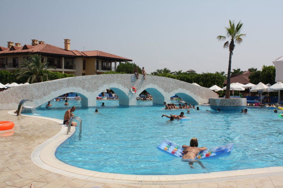 Pool Club Grand Side