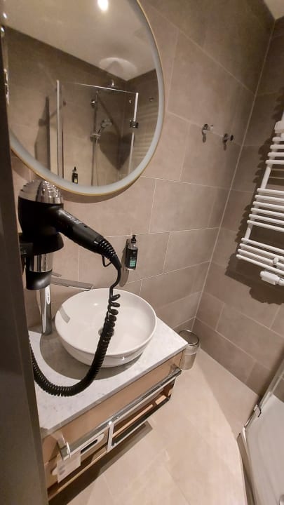 Zimmer Premier Inn Saarbrücken City Centre