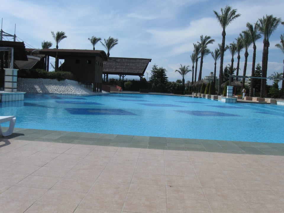 Sauberer Pool leider zu kaltes Wasser Hotel Delphin Diva