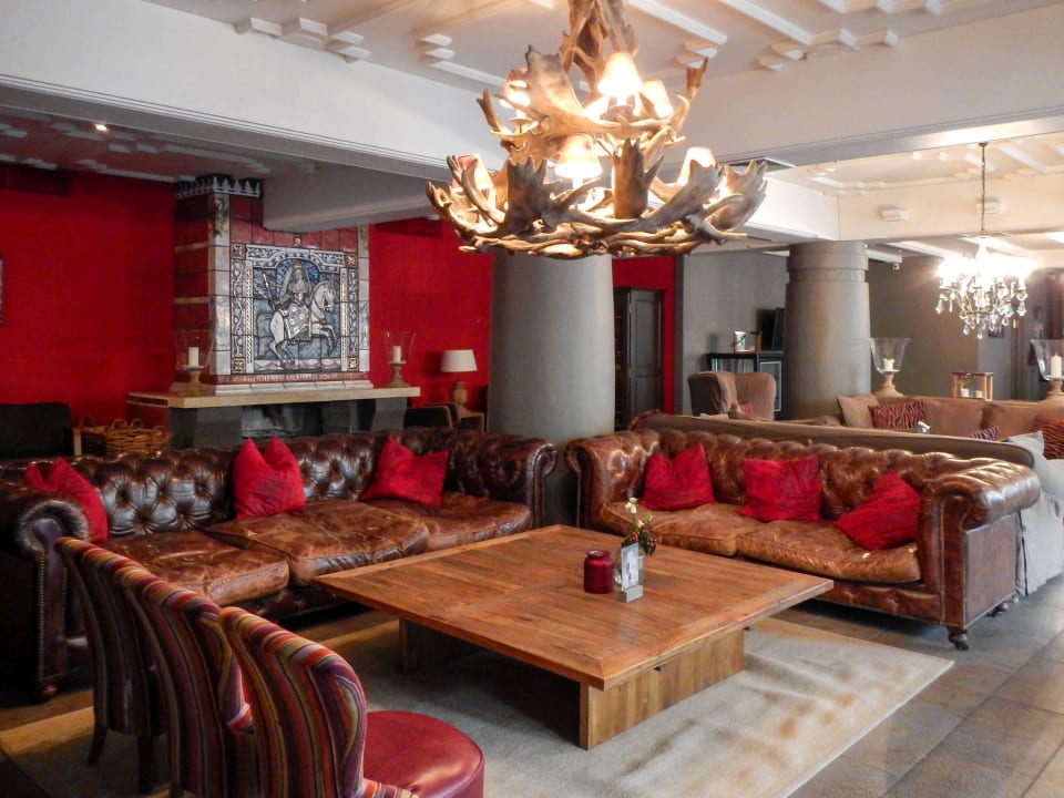 Lobby & Bar Q! Hotel Maria Theresia