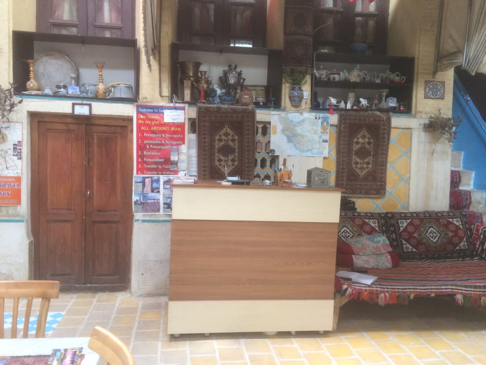 Lobby Golshan Traditional Hostel