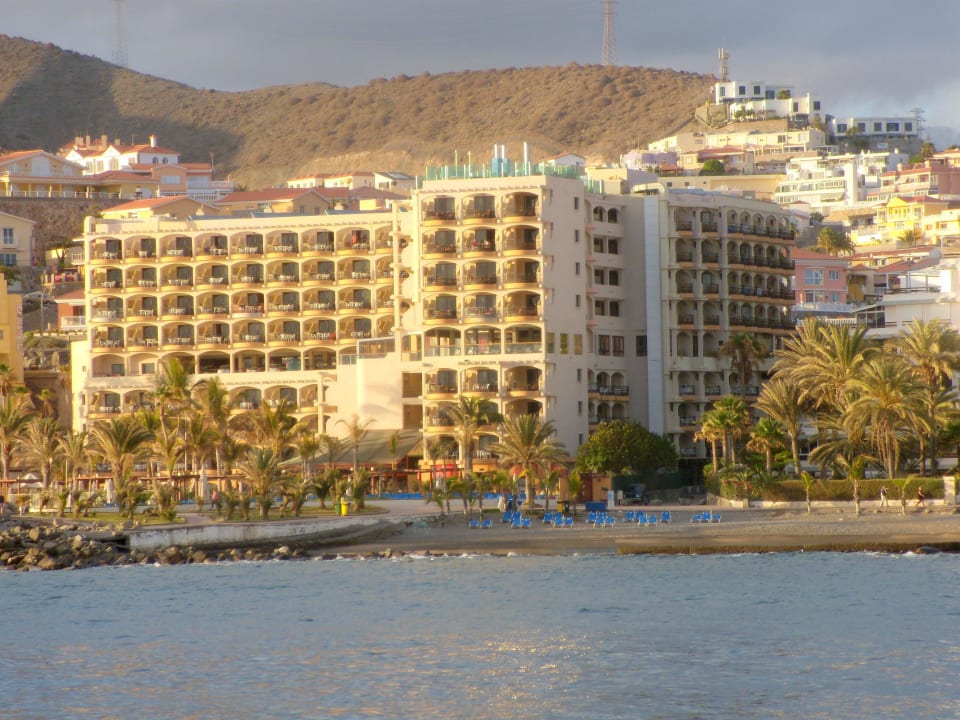 Das Dorado Beach Hotel vom Hafen aus Bull Dorado Beach & Spa