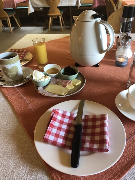 Gastro Gästehaus Wiesengrund - daHEIM auf der Riezler Höh'!