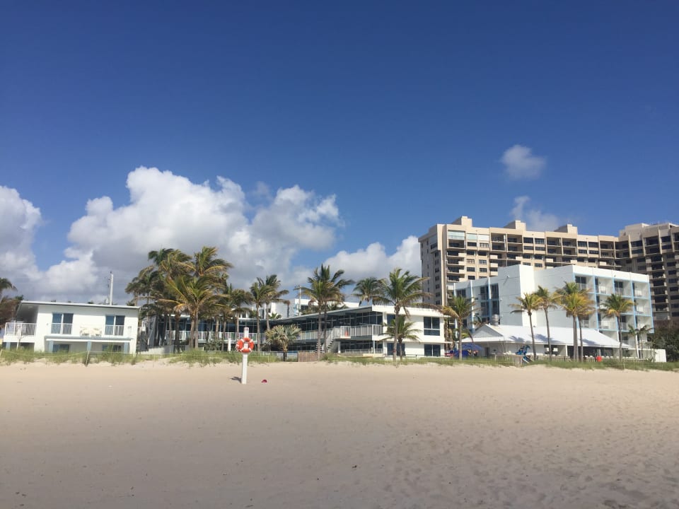 Außenansicht Plunge Beach Hotel