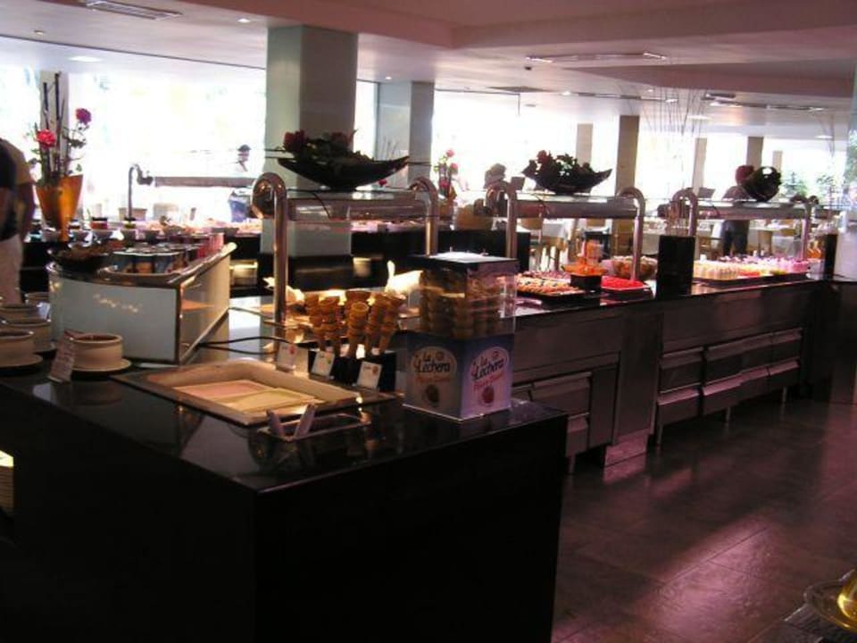 Leckeres Büffet Iberostar Waves Playa de Muro