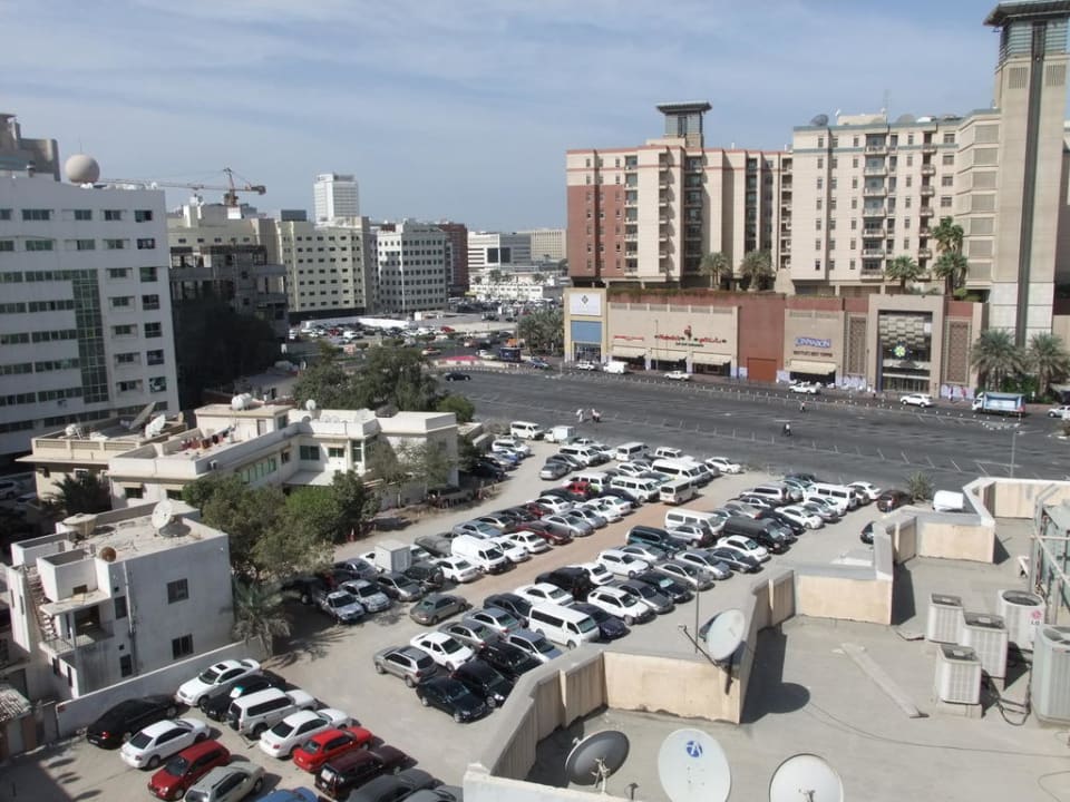 Blick vom Dach Hotel Landmark Riqqa