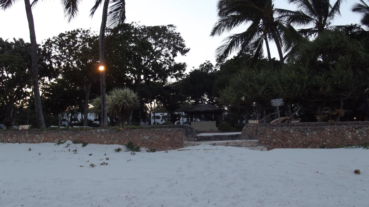 Strand Ocean Village Club