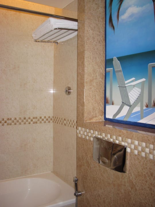 Badezimmer - Bild über der Toilette Social Hotel Dubai